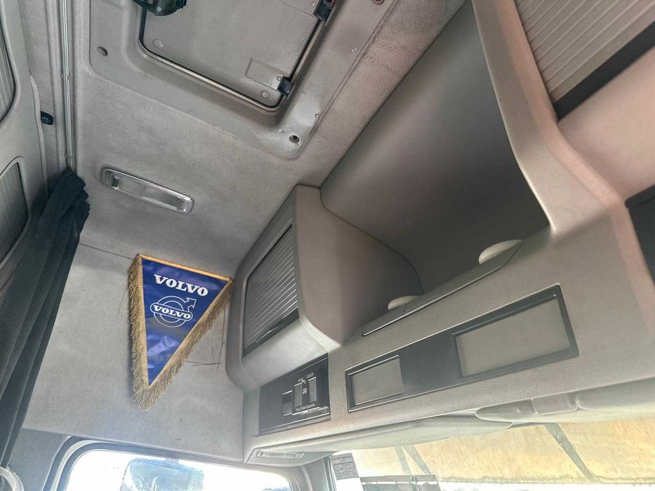 Vând  Volvo 8*4 basculanta