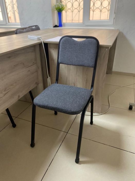 Стол, стулья в отличном состоянии