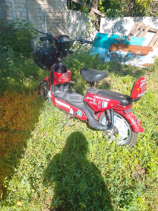Продам скутер 40тенге