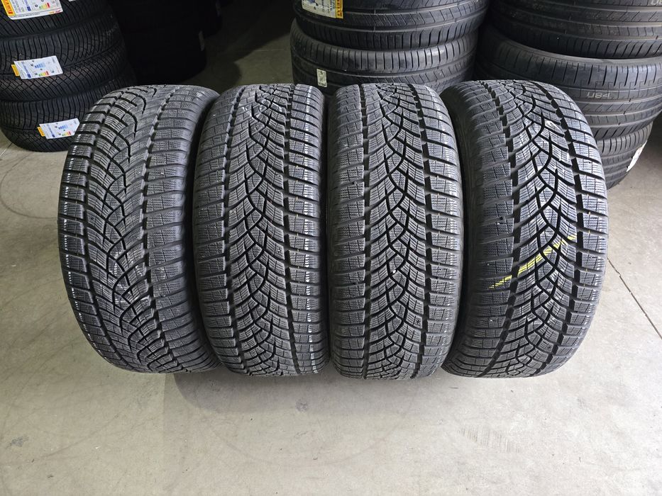 255/45/20 GOODYEAR 4бр