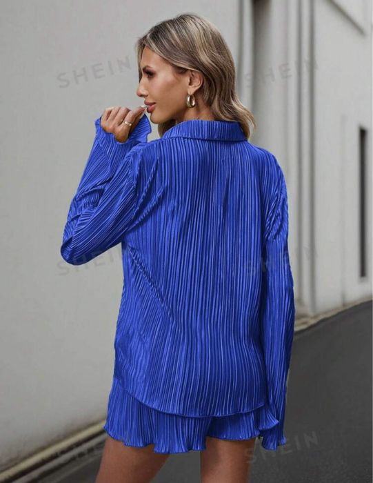 Compleu albastru de vara