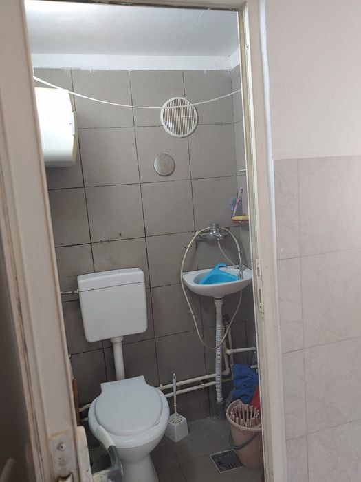 Vând garsonieră în CET Constanța