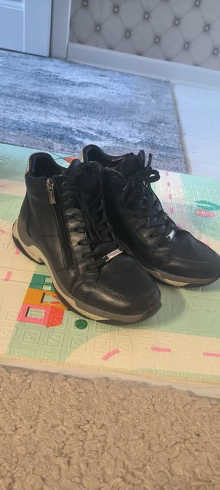 Кроссовки кожаные Pantoletti. Демисезон