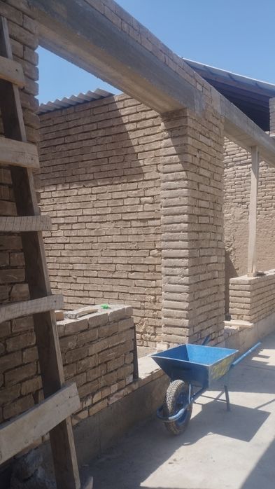 Хом  гишт  пресс