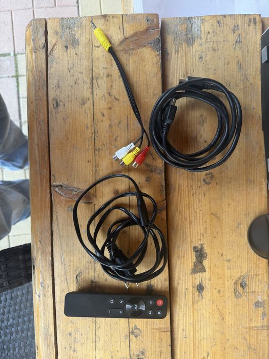 Videoproiector portabil LOOSAFE YG430