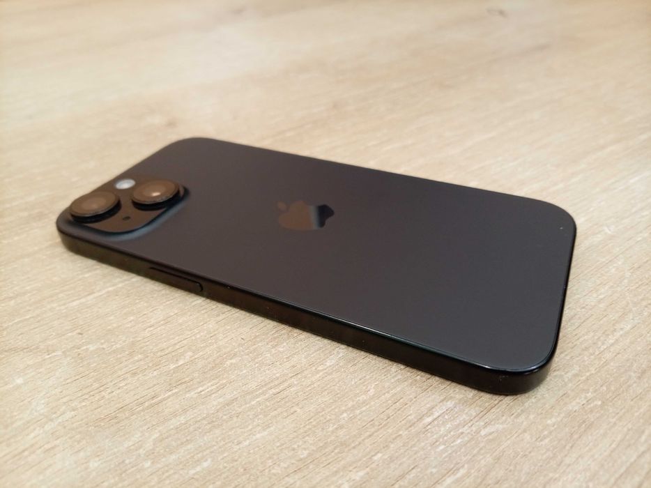 iPhone 15 – 128 GB | 93% Battery Health | Черен