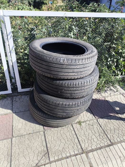 Резина лето bridgestone 225/60/18
