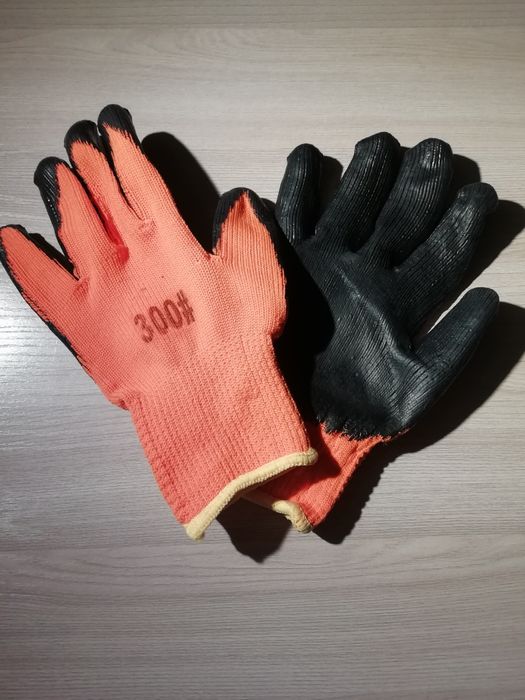 Продам перчатки рабочие.