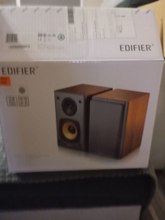 Тонколони Edifier R1000T4