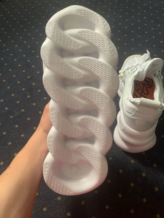 Versace Chain Reaction