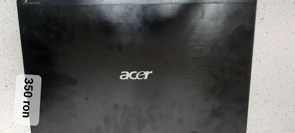 Vand două laptop-uri acer