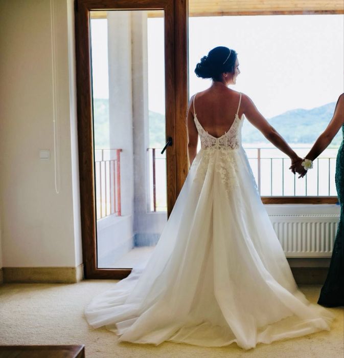 Булчинска рокля