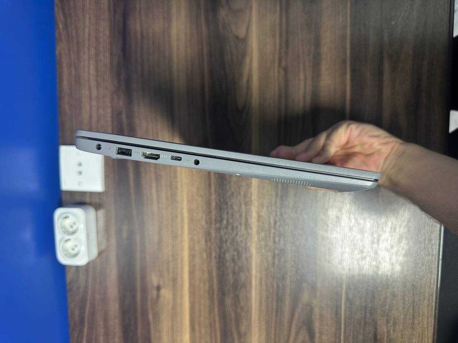 Ноутбук Lenovo в