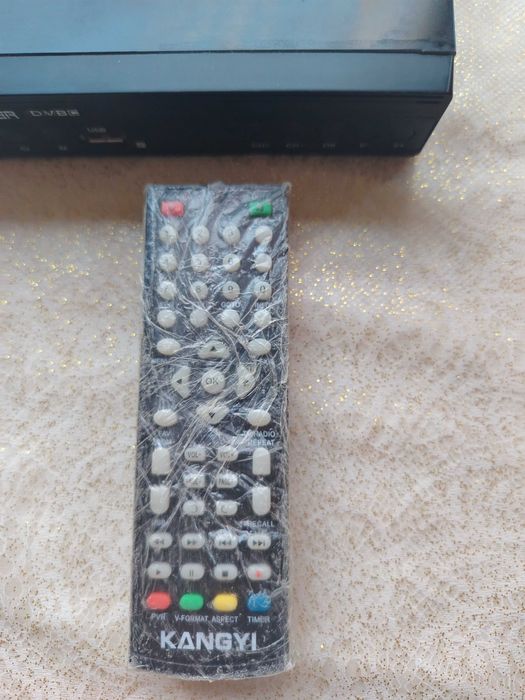 Продаю тюнер цифрового телевидения!