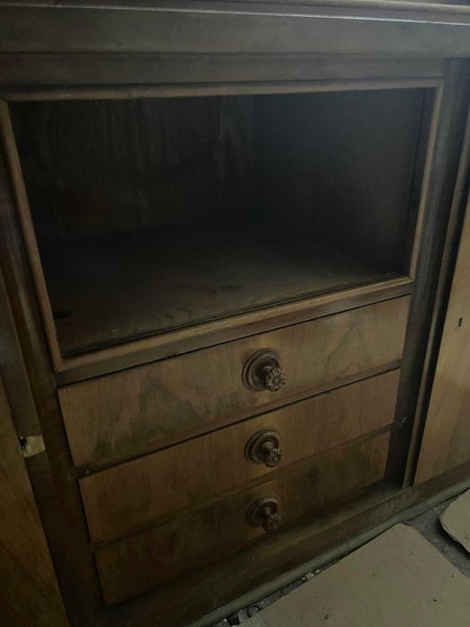 салонен бюфет в оригинално състояние