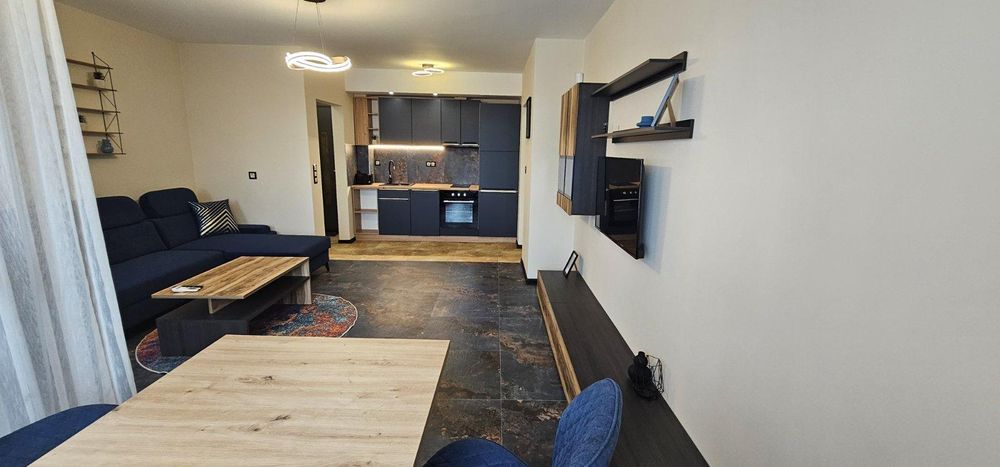 Продава се Двустаен апартамент в Пловдив, Христо Смирненски - 82 кв.м за 2133 €/кв.м - Снимка #1