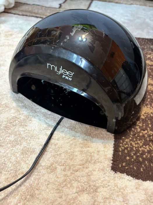 Lampa UV pentru unghii