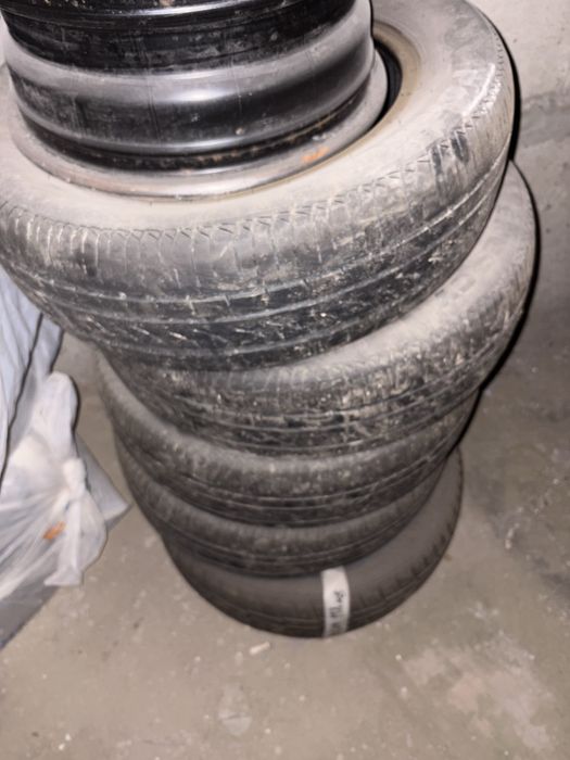 Продается летние шины R 15