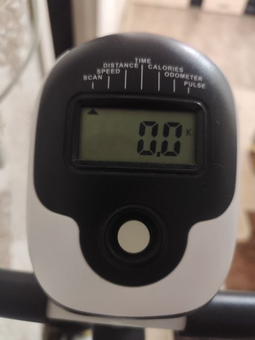 Продаётся отличный велотренажёр.