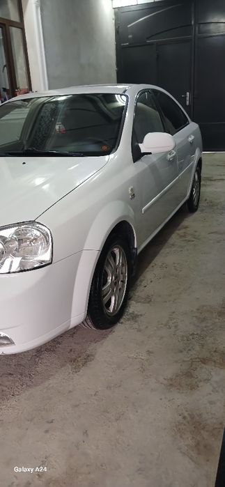 Lasseti 2011 sotiladi