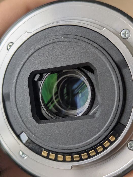 Sony ZV-E10 НОВ! На 270 кадъра + обектив 16-50 OSS