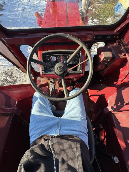 Se vinde tractor u650