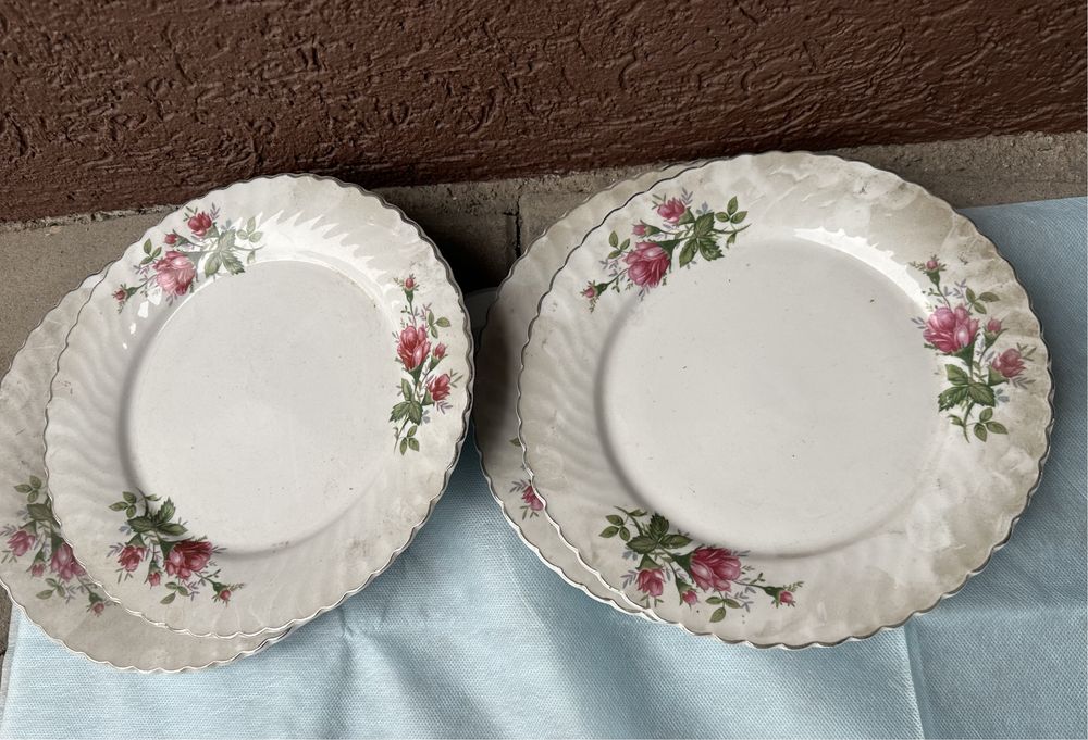 Продам посуду - тарелки.