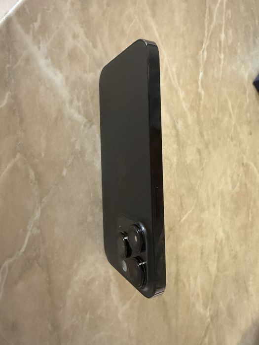 Продавам IPhone 14 pro