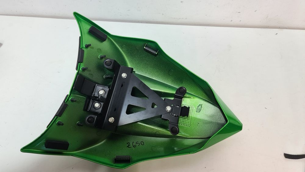 Carene Kawasaki Z650 2017 -2023 : far  , Monopost , parbriz , piese