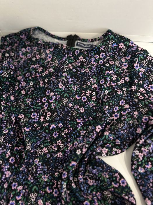 Продам платья женские