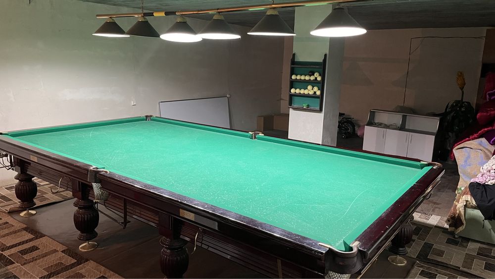 Биллиярдный стол