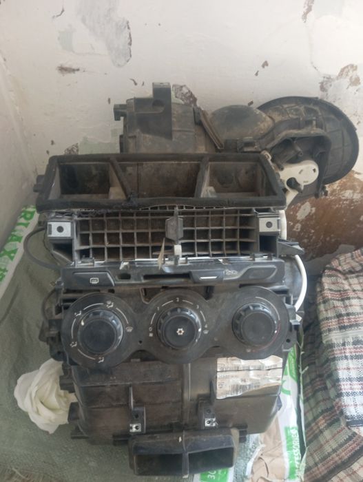 Запчасти на пежо 301