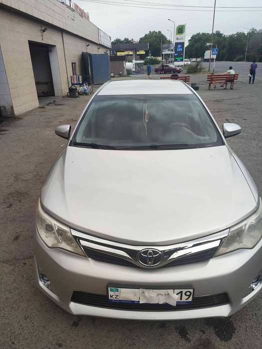 Продам майю ластаку Камри 50