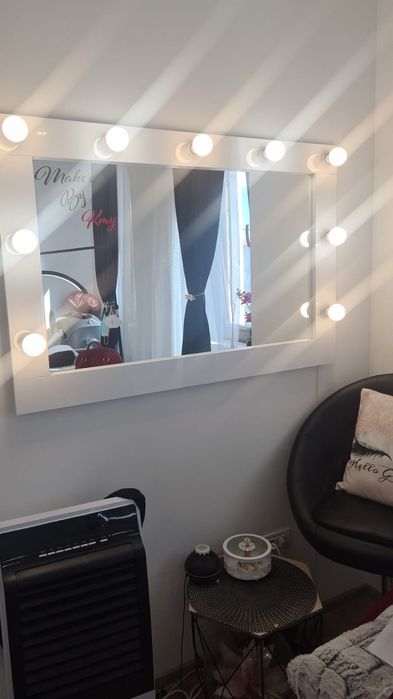 Oglindă machiaj, make-up