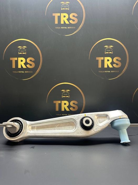 Преден прав Носач Tesla model Y десен ляв оригинален