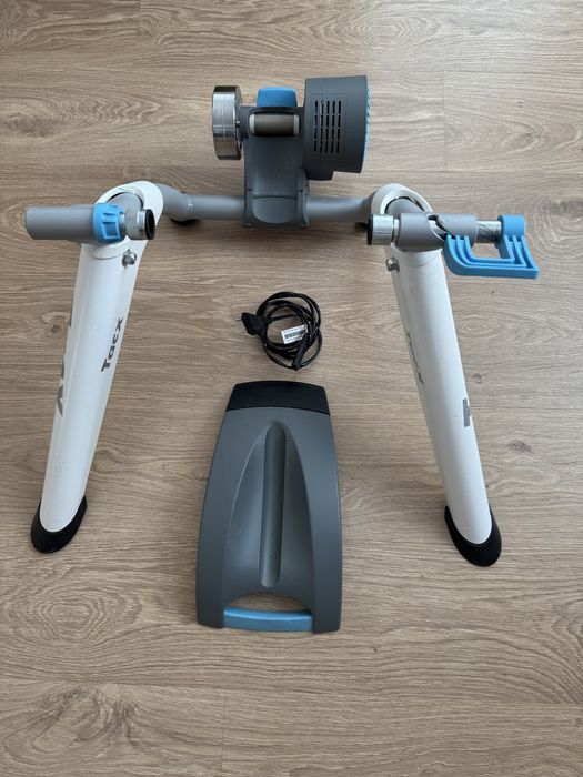 Tacx Flow Smart Bike Trainer
