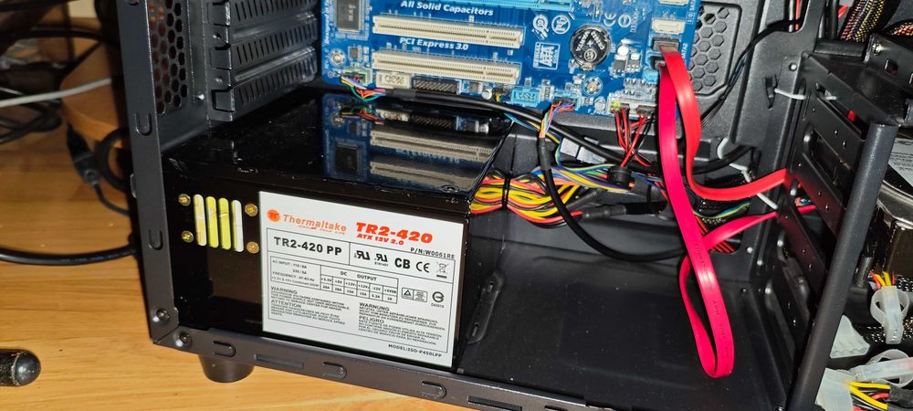 Компютър I5, 16Gb, 1Tb, RX560 - Може и на части