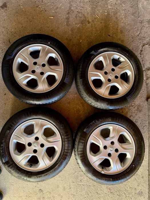 Гуми с джанти за Dacia Logan