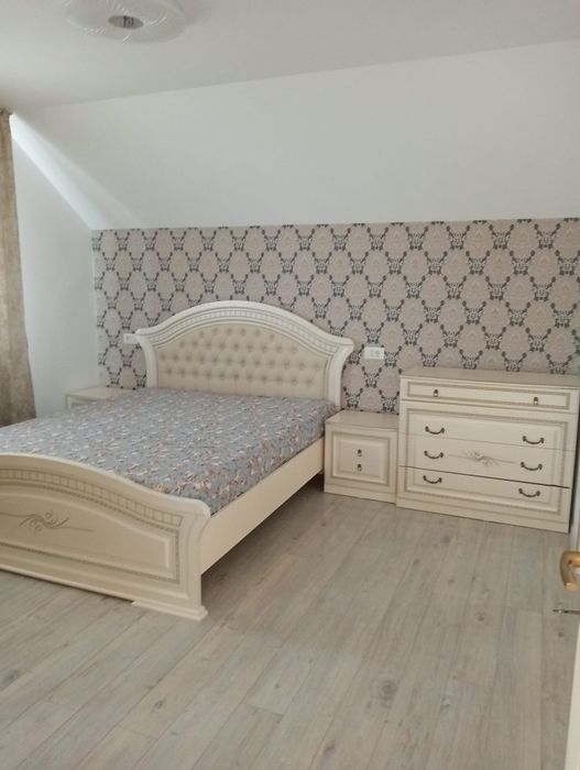 Închiriez casa Fermelor