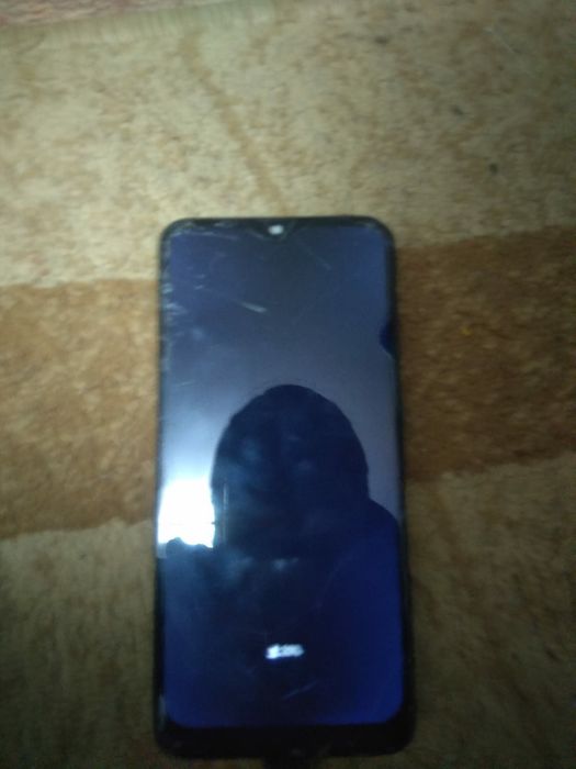 Продам сразу 2 телефона за