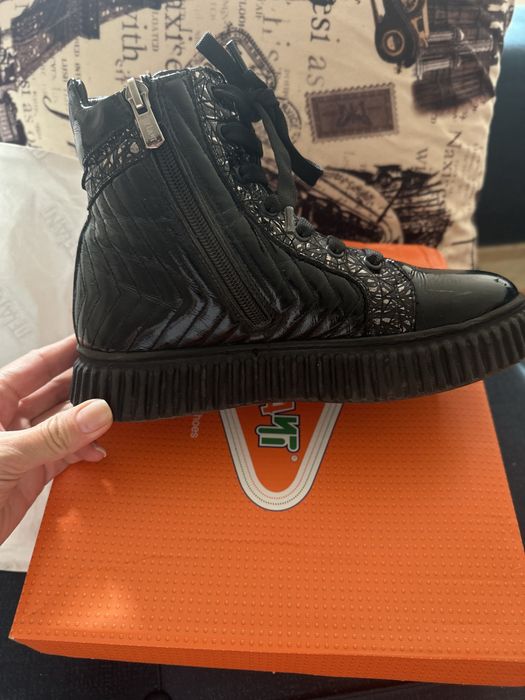 Ботинки демиссезонные для девочки Тифлани