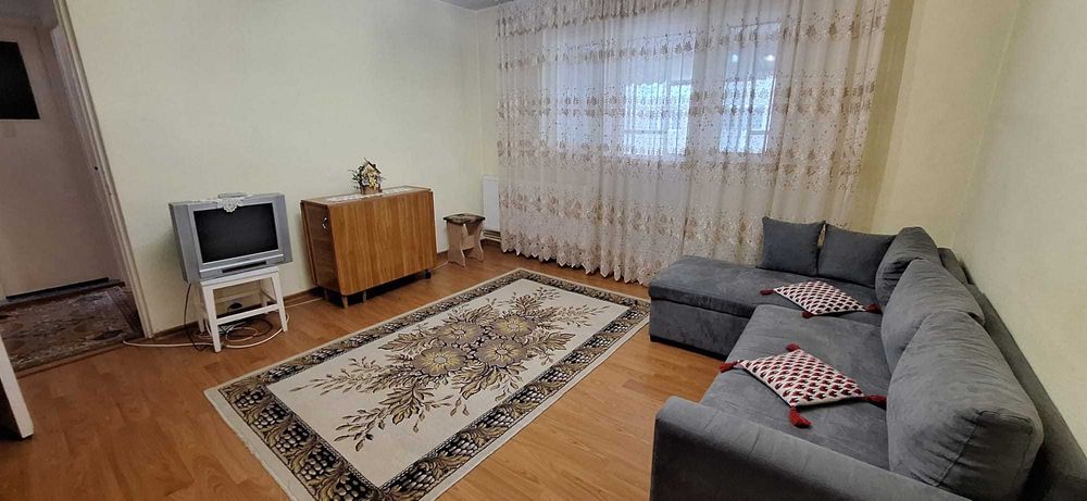 Etaj 1- Vanzare apartament 2 camere confort 1 Targoviste .