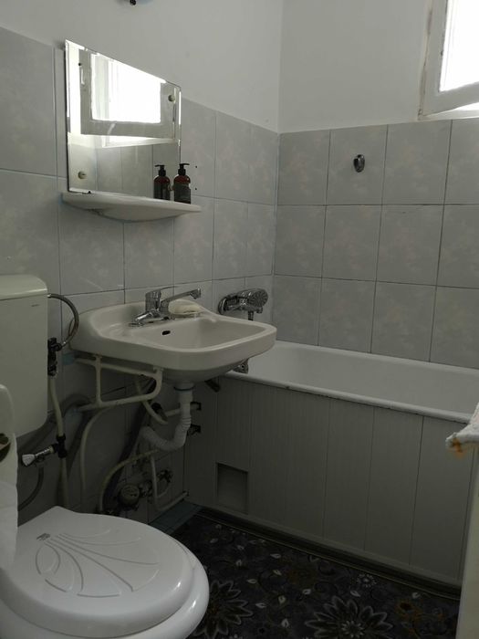apartament 2 camere mobilat