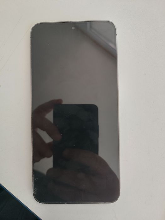 Samsung S24 normal