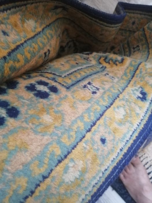 Продам ковры срочно