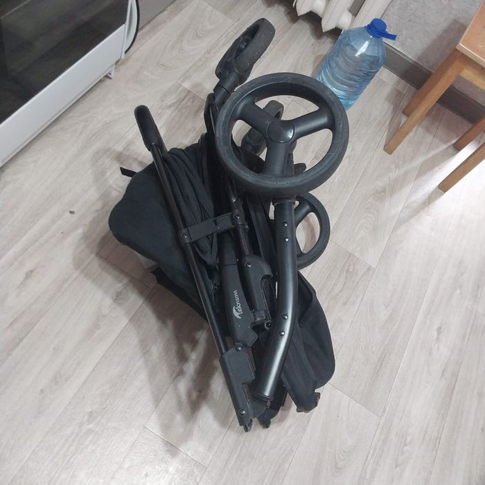 Коляска детская состояние хорошее