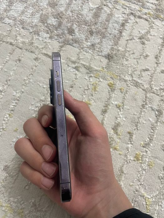 Продам iphone 14 pro