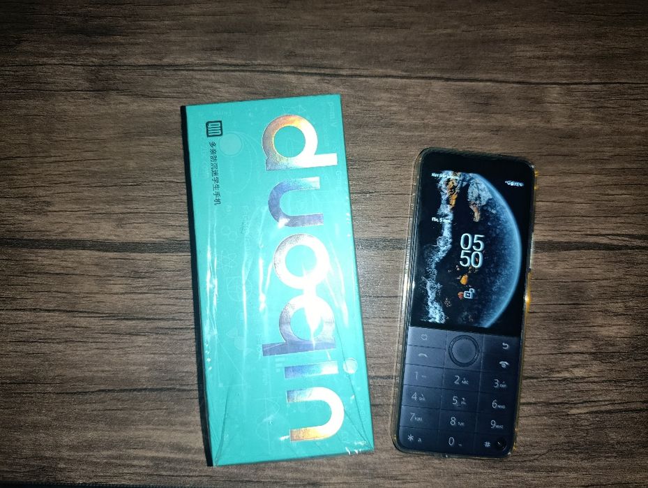 Смартфон кнопочный Xiaomi Qin F22 Pro  4/64gb