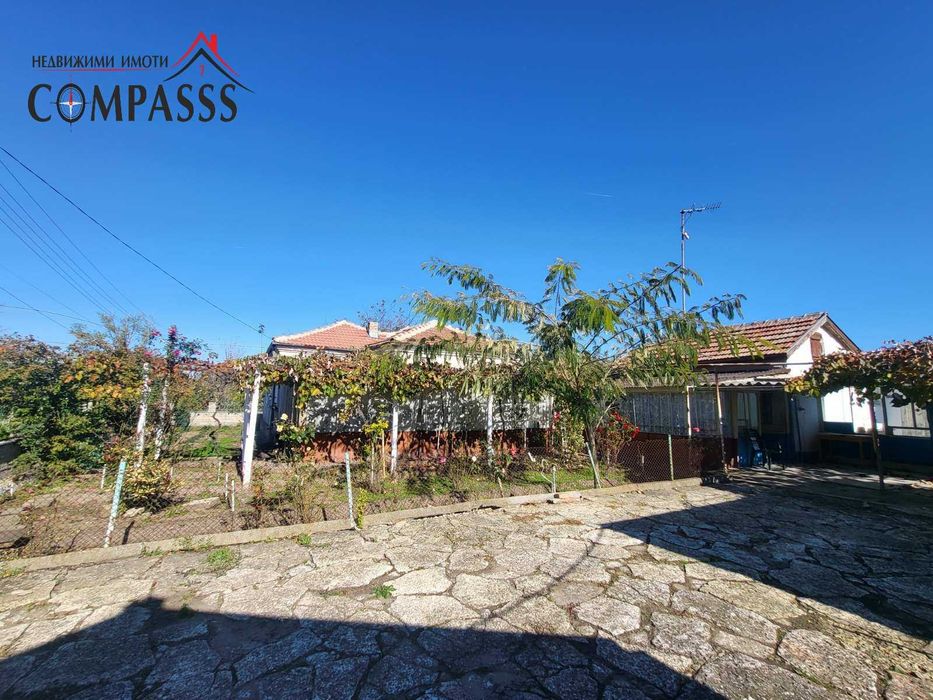 село Змеево, Общ. Балчик, къща с двор – 37000евро!