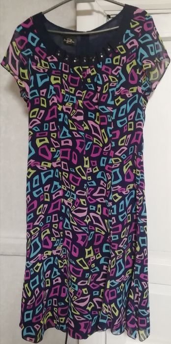 Продаётся женское платье